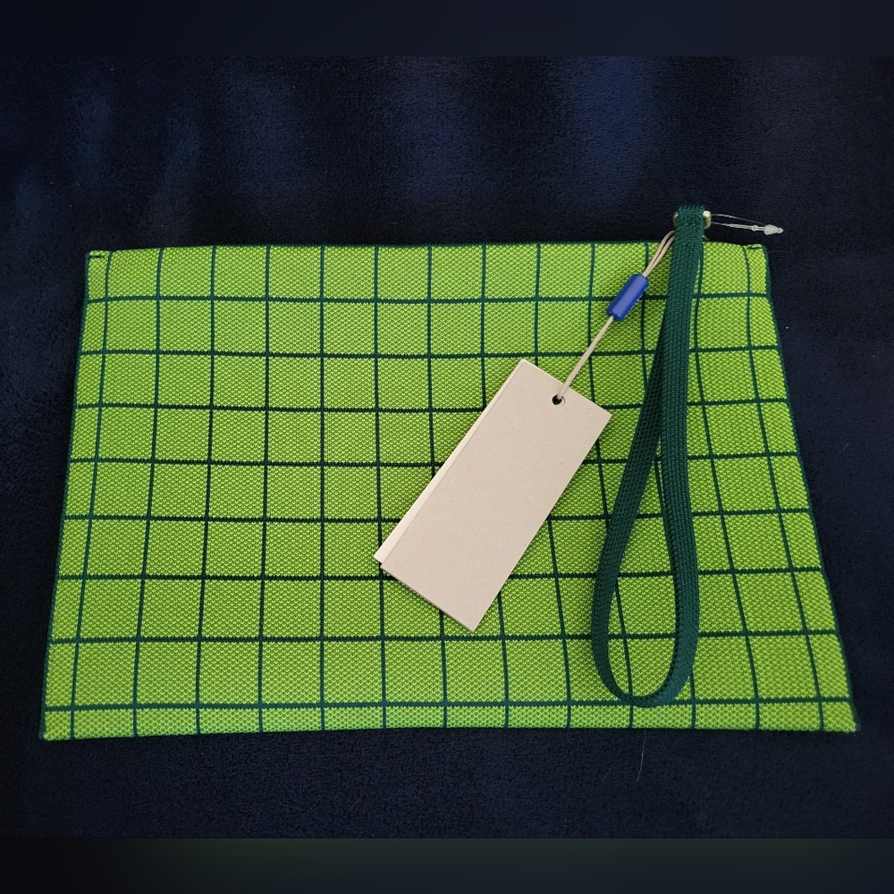 Rothy's Wristlet - Leaf Green